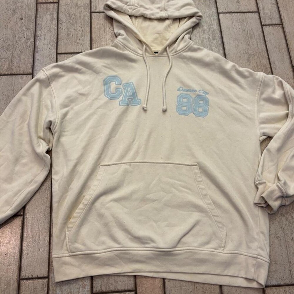 H&M cream hoodie with blue 'GA 68' graphic, size M #oversized #graphic